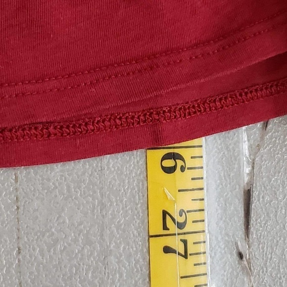 Lululemon Shirt Long Sleeve Top Women's Size 6 Solid Red Scoop Neck - Picture 8 of 9